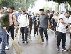 Bupati Labuhanbatu Bersama Forkopimda Lounching Jumat Bersih di Tengah Kota RantauPrapat