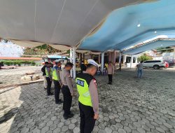 Jamin Pelaksanaan Ibadah Waisak Berjalan Aman dan Lancar, Personil Polres Bintan Lakukan Pengamanan