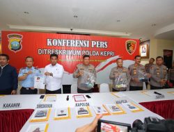 Kapolda Kepri Pimpin Konferensi Pers Kasus Tindak Pidana Perdagangan Orang