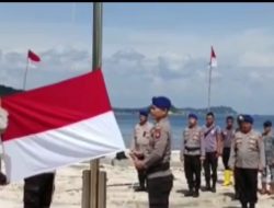 Polres Bintan Kibarkan Bendera Merah Putih Di Pulau Terluar