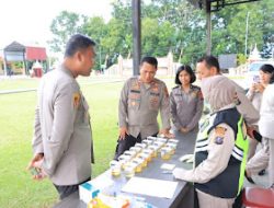 Kapolres Labuhan batu Lakukan test Urine Seluruh personel Propam Polres Labuhan batu