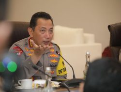 Kapolri Pantau Command Center Pengamanan KTT Asean