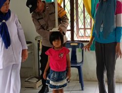 Bersama Tim Terpadu, Polsek Marbau Polres Labuhan batu Kunjungi Anak yang sudah selesai Masa stunting