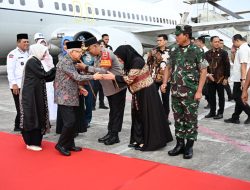 KAPOLDA KEPRI SAMBUT KEDATANGAN BAPAK WAKIL PRESIDEN RI DI KOTA TANJUNGPINANG