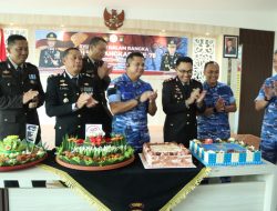 HUT Bhayangkara ke-78, Polres Bintan Dibanjiri Kue Ulang Tahun