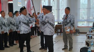 Secara resmi Ketua PGRI SUMUT Lantik Pengurus PGRI Pakpak Bharat Periode 2024-2029